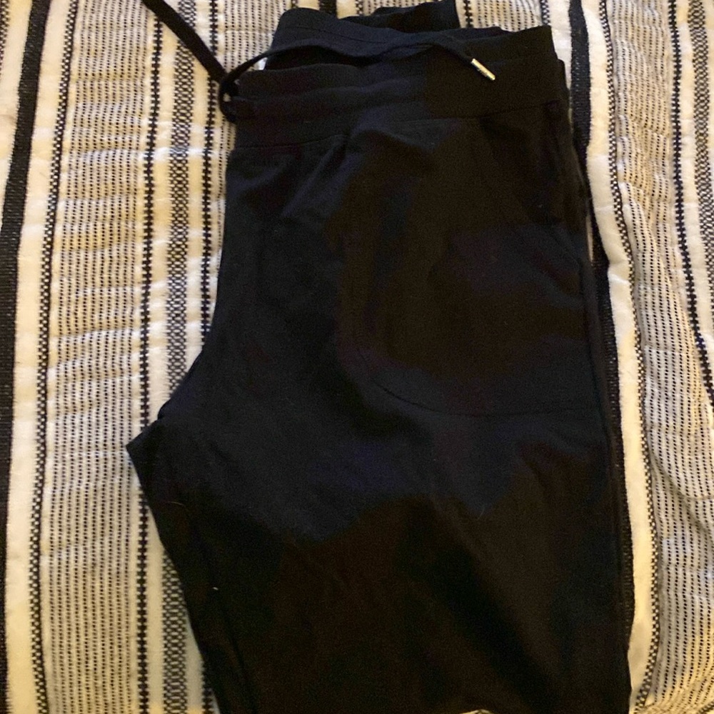 Zyia Black Joggers size xxl fits like 14 per zyia size charts